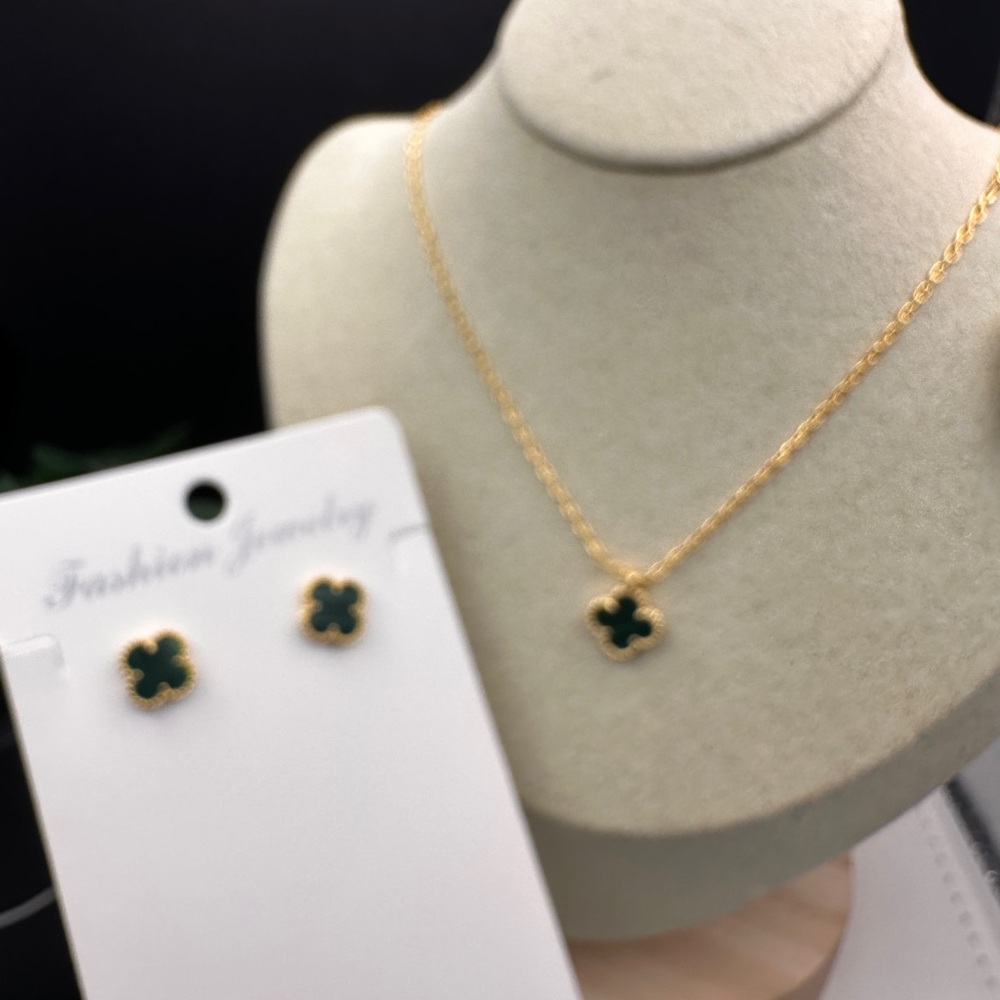 Gold and Green Clover Necklace and Earring Set
